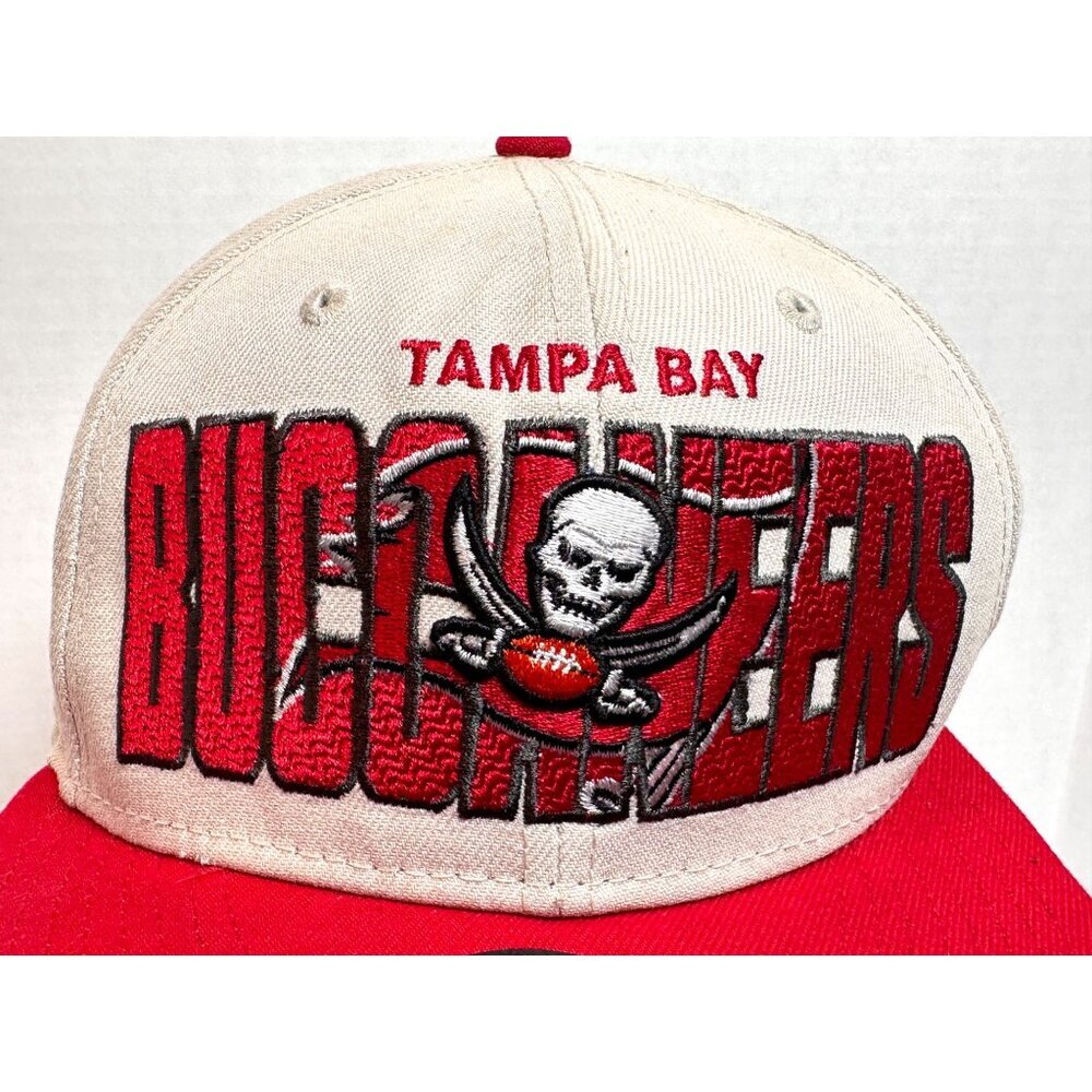 Tampa Bay Buccaneers New Era 9Fifty Snapback Hat Cap Cream and Red - Picture 9 of 16